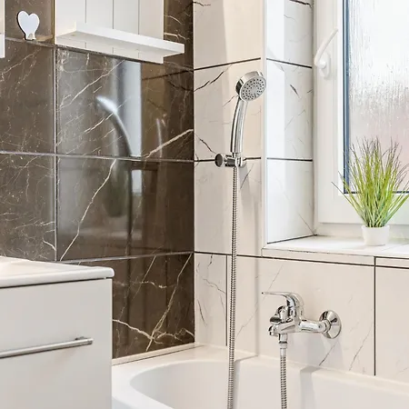 Happy By Interhome شقة Hradesice